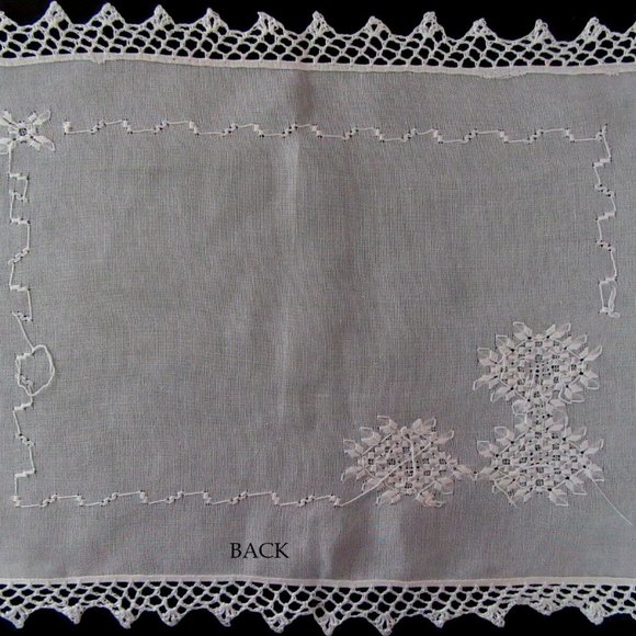 Off white embroidered placemats with crocheted lace trim - set of 4 - vintage - Picture 7 of 7